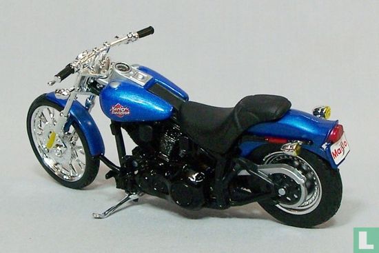 Harley-Davidson 2002 FXSTB Night Train - Image 3