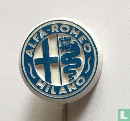 Alfa Romeo Milano [blauw op wit] - Afbeelding 1