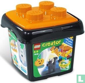 Lego 7836 Halloween Bucket