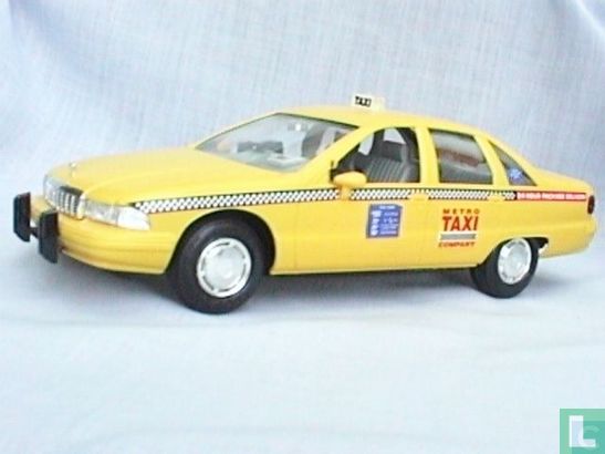 Chevy Caprice 'Taxi / Fire Chief' - Image 2