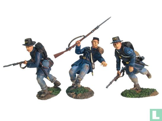 Valley Series - Union Infantry in Frock Coats Charging Set No.2