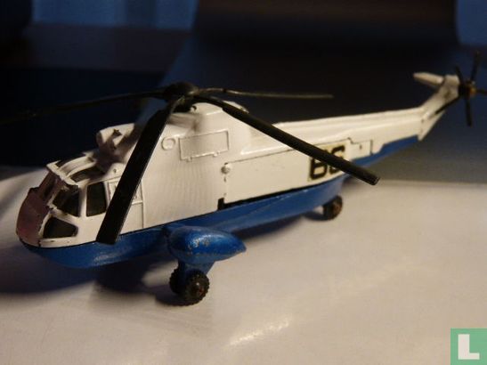 Sikorsky Sea King Helicopter - Image 3
