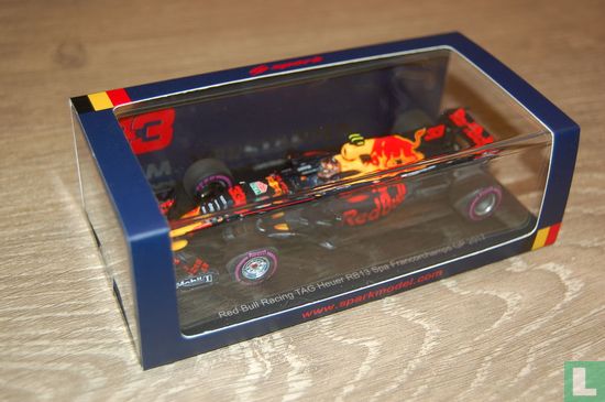Red Bull Racing RB13 - Afbeelding 2