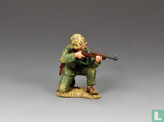 Marine Kneeling firing Carbine - Image 1