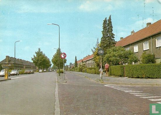 Helmond - Burg. v. Houtlaan