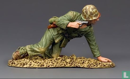 Kneeling Marine w/Pistol - Image 2