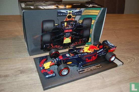 Red Bull Racing RB14 - Bild 1