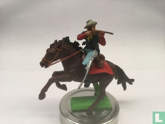 Cavalryman on horseback - Image 1