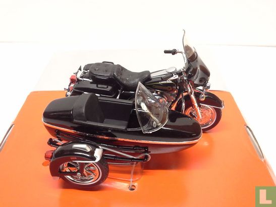 Harley-Davidson Electra Glide + Sidecar  - Afbeelding 1