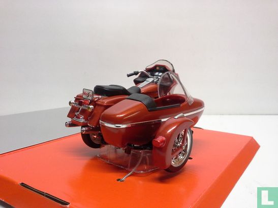 Harley-Davidson Road Glide + Sidecar - Image 3