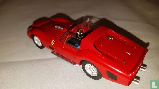 Ferrari 330TB - Afbeelding 2