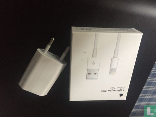 Apple USB Lichtnetadapter. - Image 1