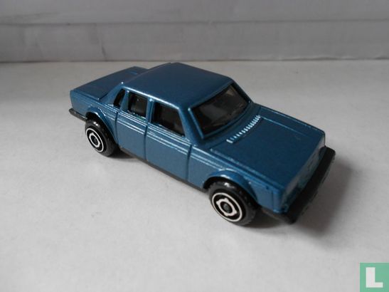 Volvo 244 - Image 1