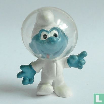 Astronaut Smurf     - Image 1