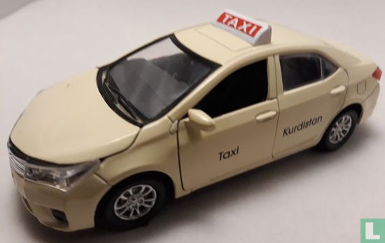Toyota Avensis taxi - Image 1
