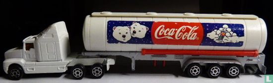 Kenworth T600 Semi-Tanker Coca-Cola - Image 3