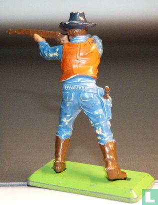 Cowboy à pied avec une arme à feu - Image 2