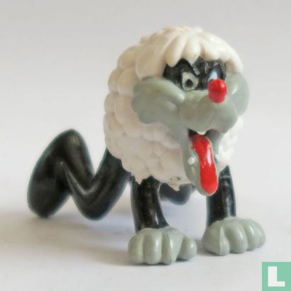 Garou als Schaf verkleidet - Bild 1