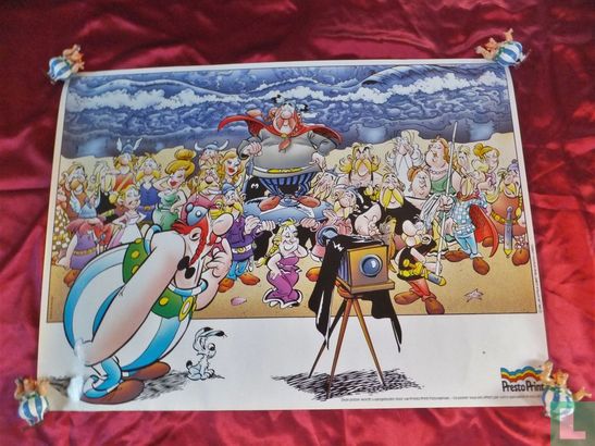 Asterix met zijn dorpsgenoten op foto