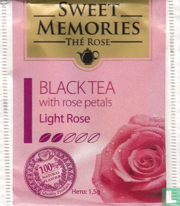 Black Tea with rose petals   - Afbeelding 1