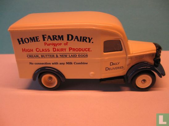 Bedford 30CWT Delivery Van 'Home Farm Dairy'