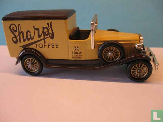 Packard Town Van 'Sharp's Toffee'
