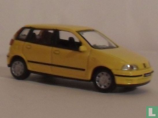 Fiat Punto - Afbeelding 1