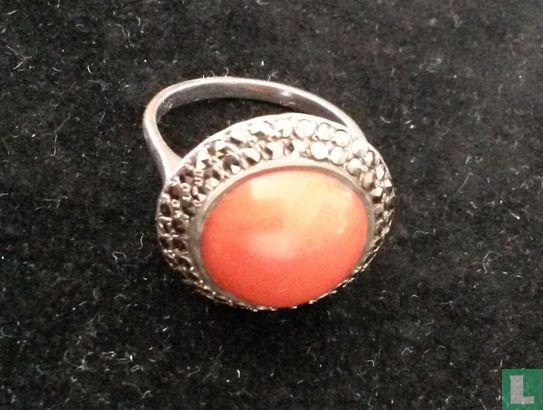 Zilveren ring met rode koraal - Image 1