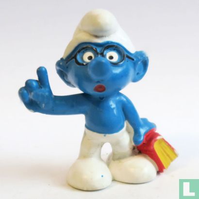 Glassrs Smurf with book   - Image 1