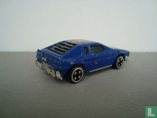 Lotus Esprit - Image 2