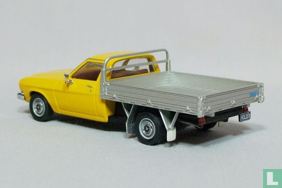 Holden HQ One Tonner Cab/Chassis - Image 2