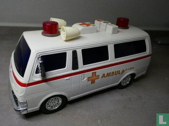 Nissan Caravan Ambulance