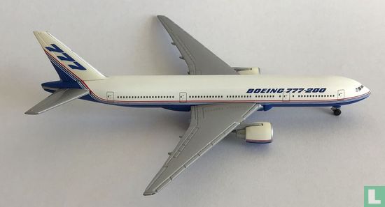 Boeing - 777-200