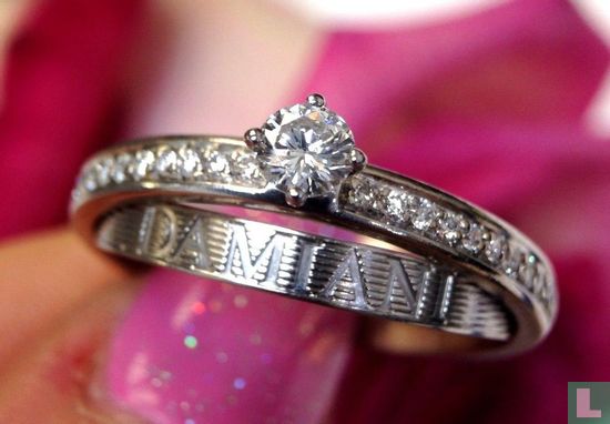 Damiani diamond ring - Image 1
