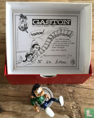 Gaston on its spring - Image 3