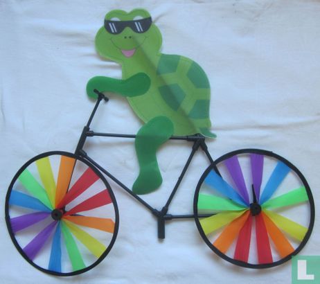 Wind-fiets met schildpad erop - Afbeelding 1