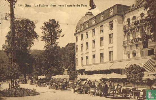 Spa  Le Palace-Hôtel vers l'entrée du Parc - Image 1