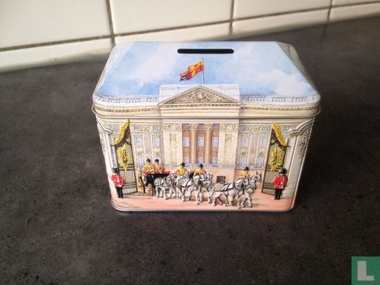 Buckingham Palace (Money Box) - Image 1