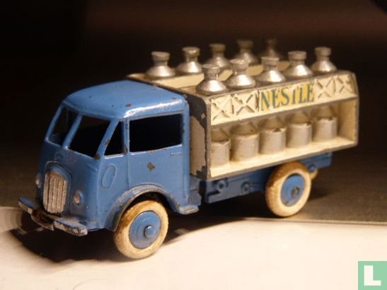 Camion Laitier 'Nestlé' - Image 2