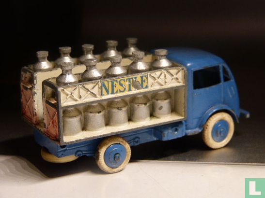 Camion Laitier 'Nestlé' - Image 3