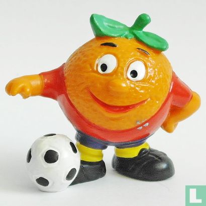 Mandarin with soccer ball - Image 1