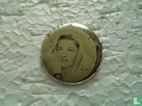 Joan Fontaine - Image 1