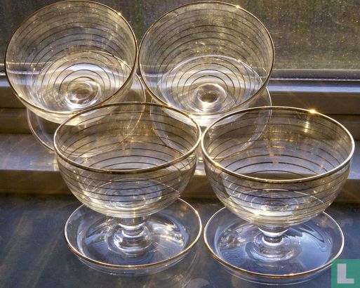 Bowlglas met vaste onderschotel - Afbeelding 1