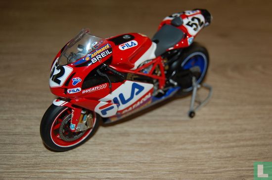 Ducati 999F04 - Afbeelding 1