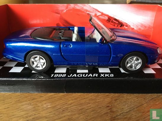 Jaguar XK8 Cabriolet - Afbeelding 2