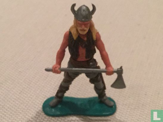Viking with axe  - Image 1