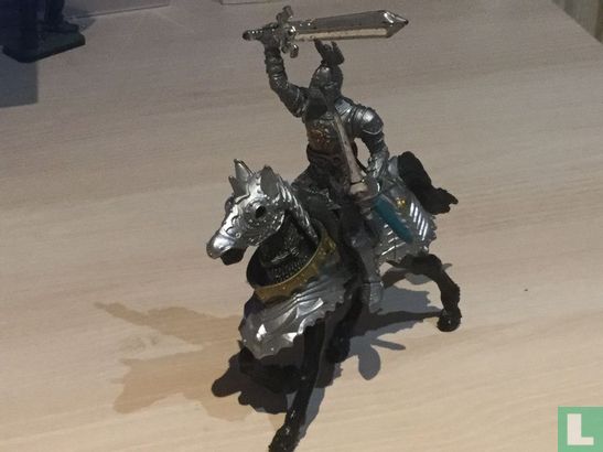 Knight on horseback - Image 2
