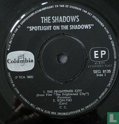 Spotlight on The Shadows - Afbeelding 3