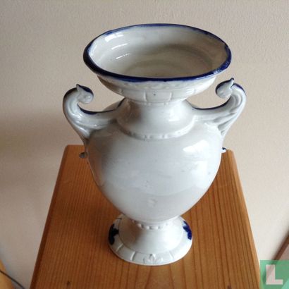 Decorative vase - Image 3