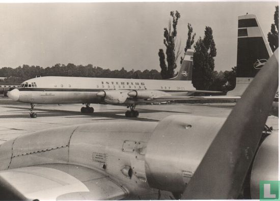 Interflug IL-18 - Bild 1